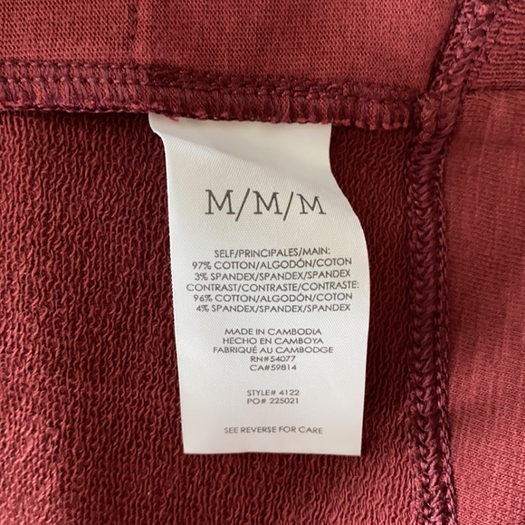 Cabi Training Jacket #4122 brownish burgundy, warm up - Picture 10 of 10